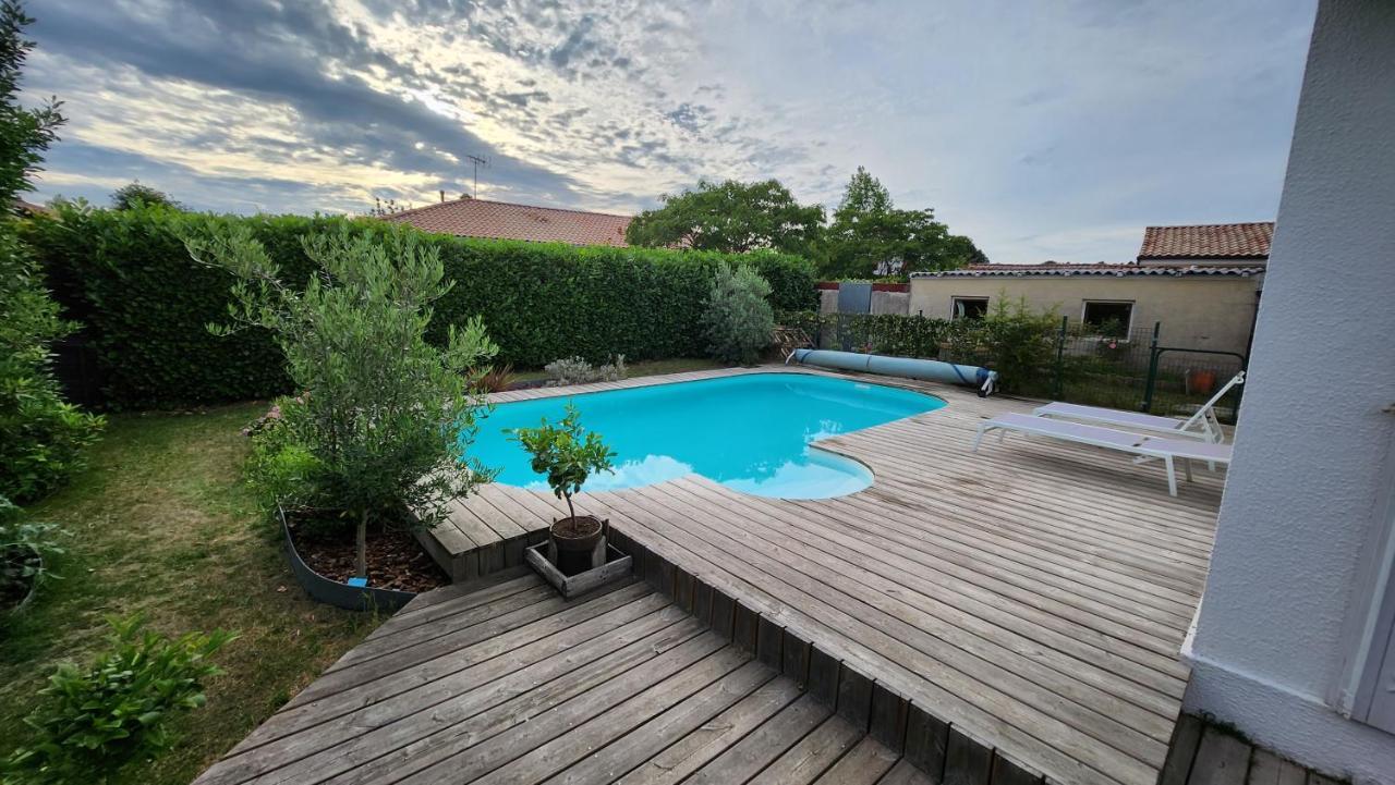 Gite Cosy Entre Bordeaux Et Lacanau Sainte-Helene  ภายนอก รูปภาพ